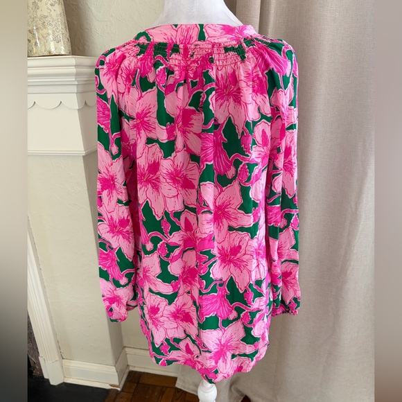 Lilly Pulitzer silk Elsa Pink and Green Floral Blouse - Picture 6 of 10